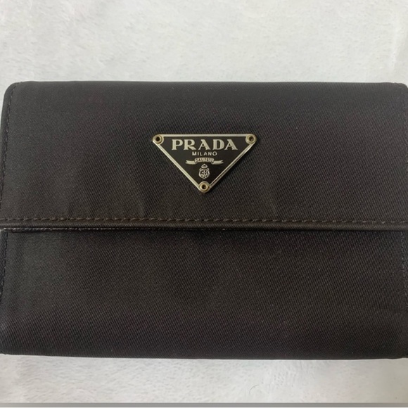 Prada Dark Brown Wallet EUC - Picture 1 of 11
